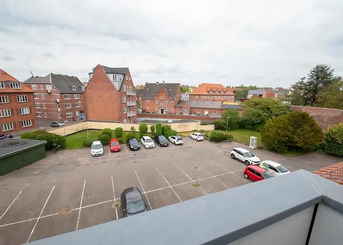 Stylish Two Floor Deluxe Apartment - 2 Bedroom