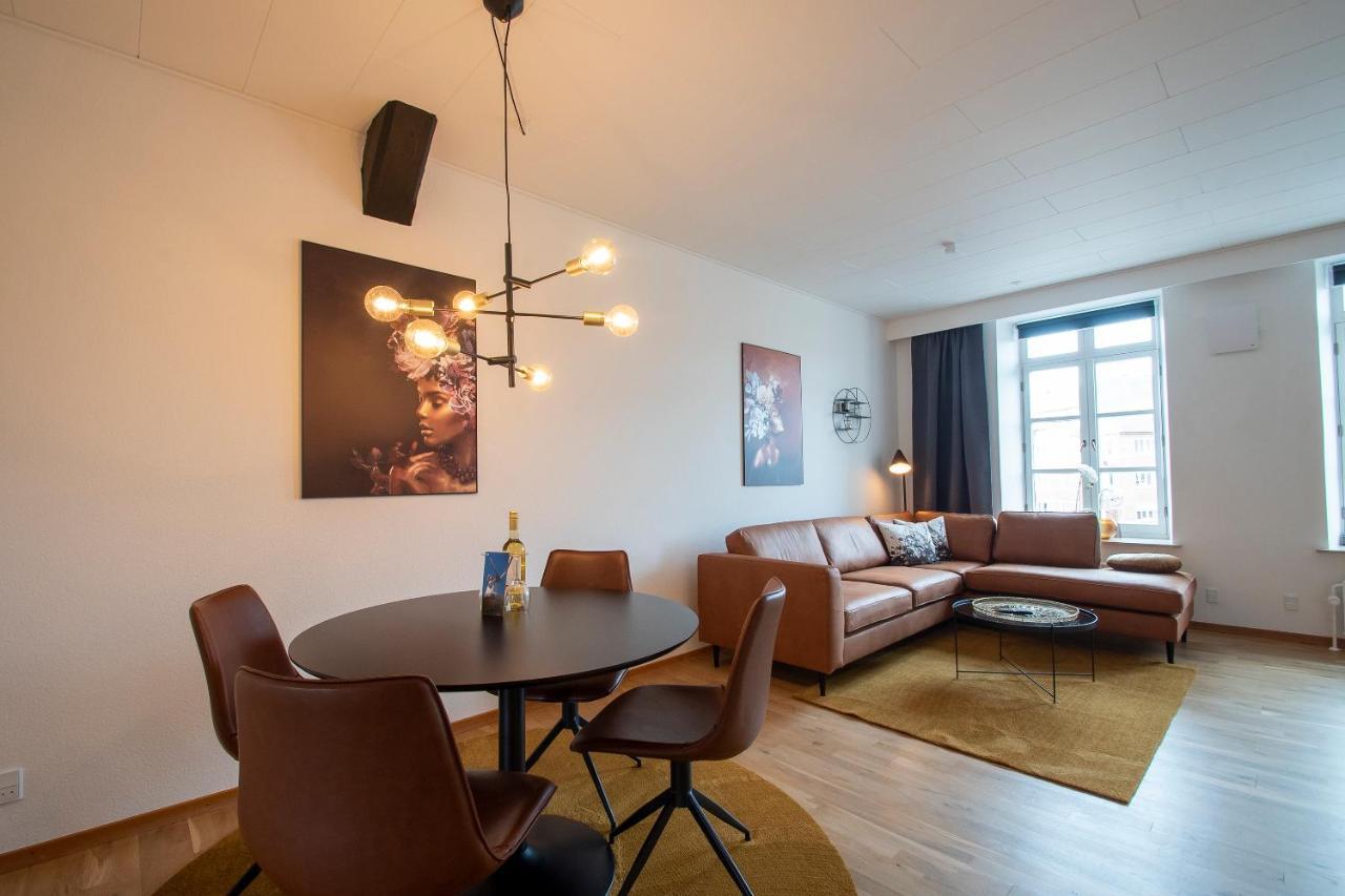 Stylish Two Floor Deluxe - 2 Bedroom Апартаменты